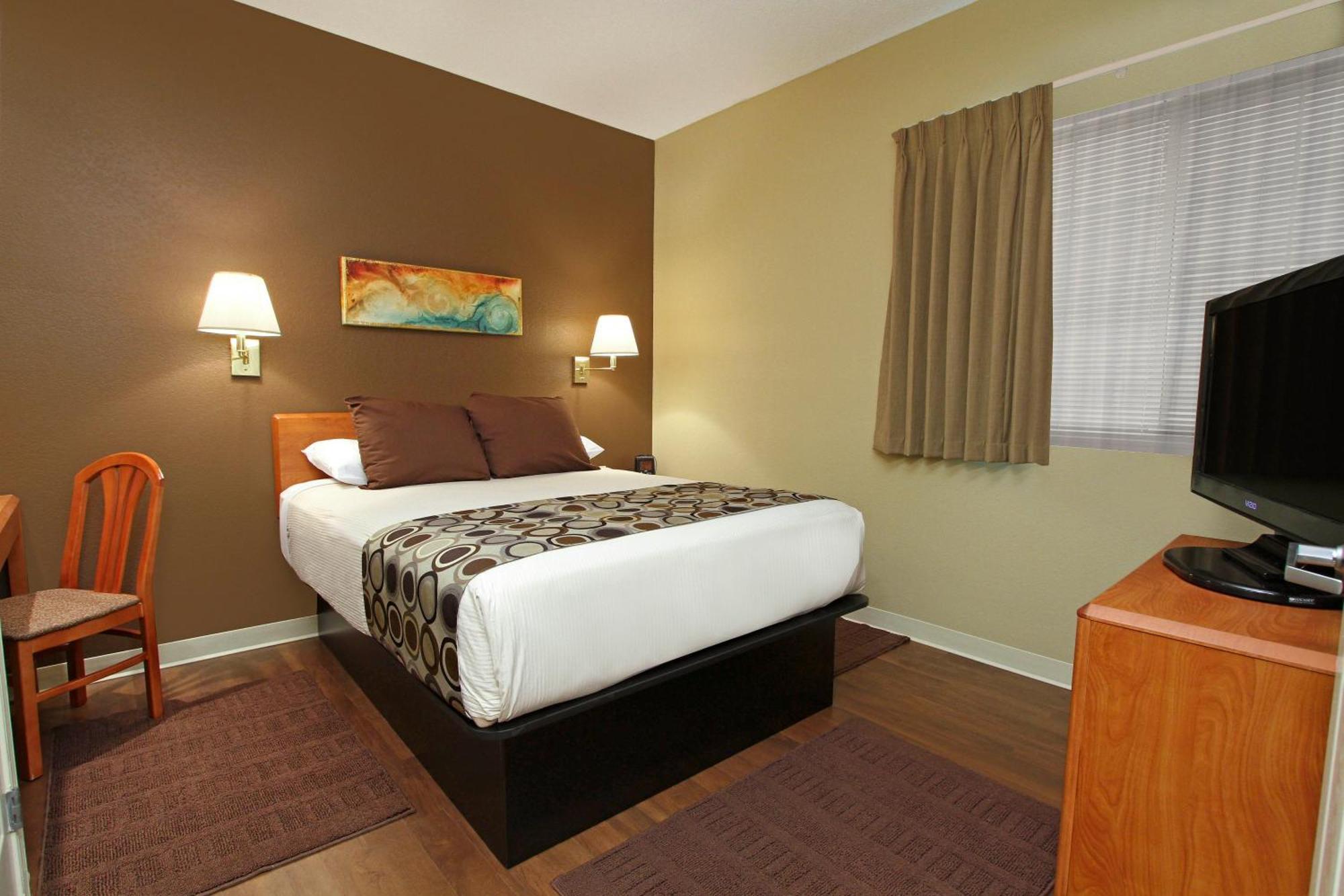 Hotel At Waterwalk Wichita Bagian luar foto